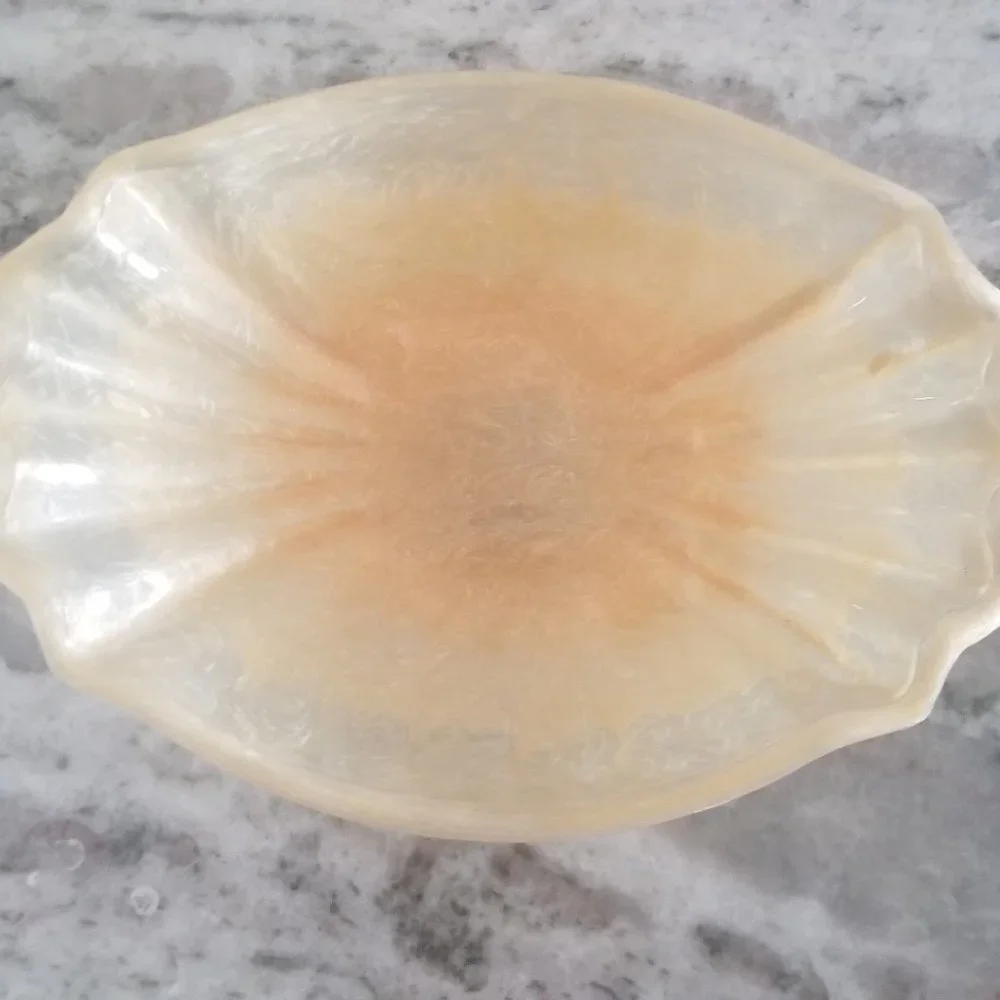 JAY STRONGWATER SHELL SHAPED SCROLL CRYSTAL ENAMEL VANITY SOAP DISH JEWELRY TRAY